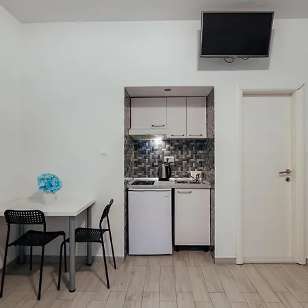 Apartment M&s S Bazenom Split - Podstrana