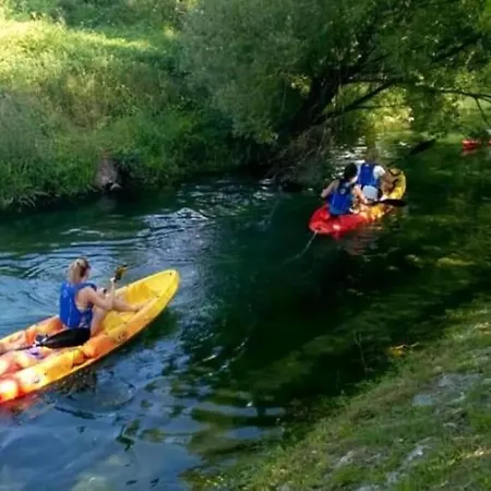 M&s S Bazenom Split - Ποντστράνα
