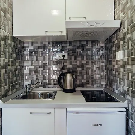 M&s S Bazenom Split - Διαμέρισμα Ποντστράνα