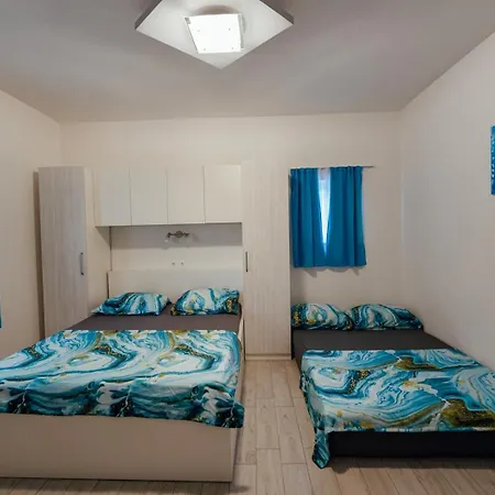 M&s S Bazenom Split - Apartman