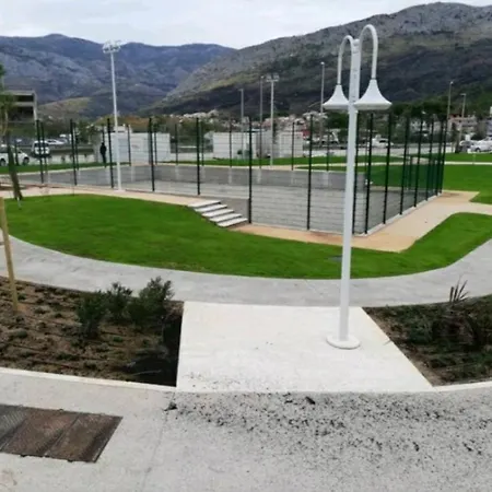 Διαμέρισμα M&s S Bazenom Split - *