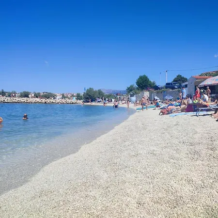 M&s S Bazenom Split - דירה