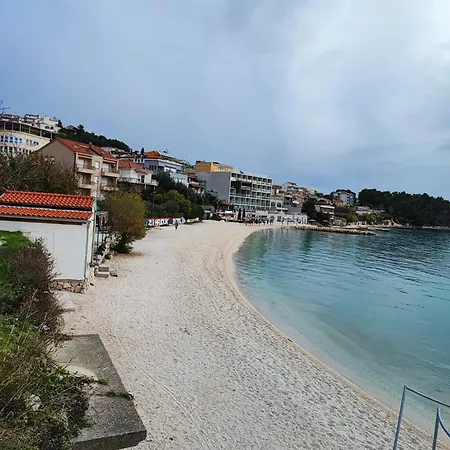 Lejlighed M&s S Bazenom Split - Podstrana