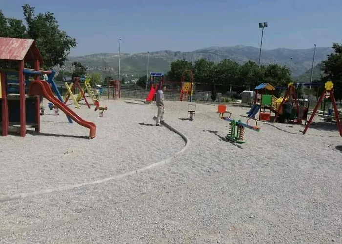 Apartmán M&s S Bazenom Split - *